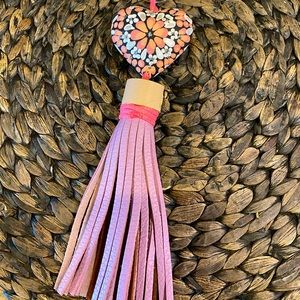 Consuela Ale bag charm